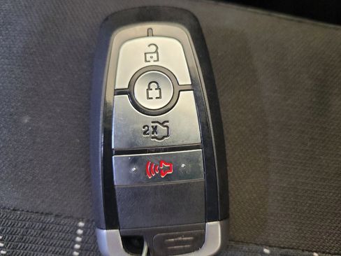 Used 2019 Ford EcoSport SE AWD/4WD image 32