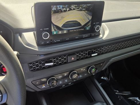 Certified 2025 Honda Accord SE image 22
