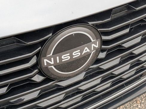 Used 2024 Nissan Sentra SV FWD image 12