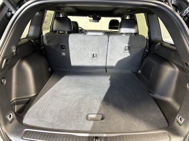 New 2026 Jeep Grand Cherokee Limited w/ Trailer Tow Package AWD/4WD image 12