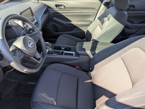 Certified 2025 Nissan Altima 2.5 S image 14