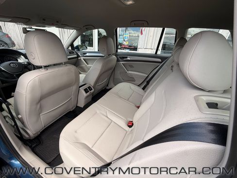 Used 2015 Volkswagen Golf TDI S FWD image 37