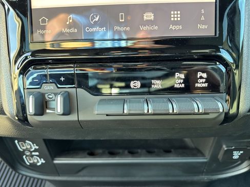 New 2026 RAM 2500 Tradesman w/ Safety Group image 38