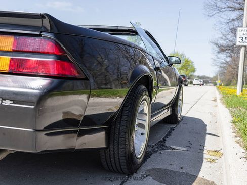 Used 1989 Chevrolet Camaro LT RWD image 71