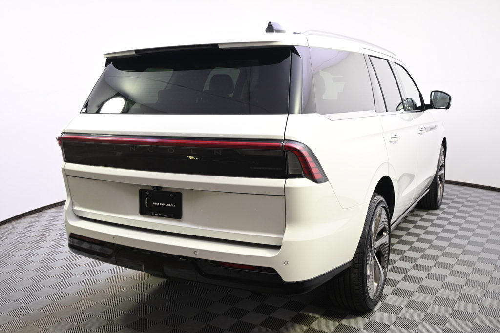 New 2026 Lincoln Navigator Black Label AWD/4WD image 6