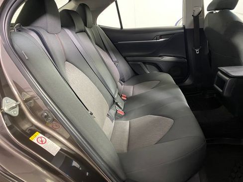 Certified 2018 Toyota Camry LE w/ Moonroof Package FWD image 9
