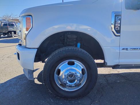 Used 2019 Ford F350 Platinum w/ Platinum Ultimate Package image 9