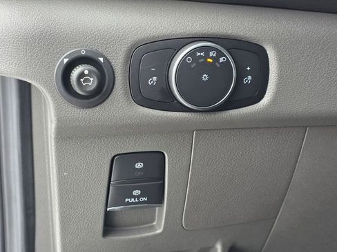 New 2026 Ford Transit 250 148 Medium Roof image 8