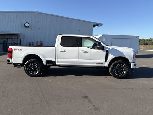New 2026 Ford F250 Platinum AWD/4WD image 3