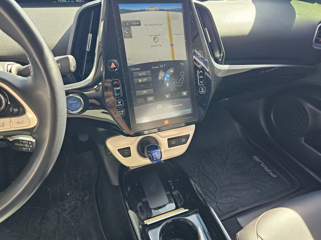 Used 2018 Toyota Prius Four Touring w/ Appearance Package FWD image 23