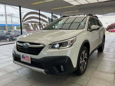 Used 2021 Subaru Outback Limited XT AWD/4WD image 3