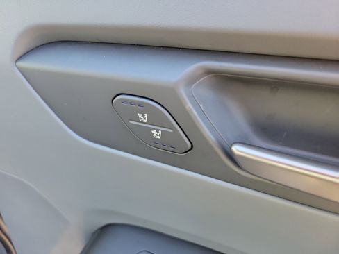 Certified 2026 Kia EV9 Light image 11