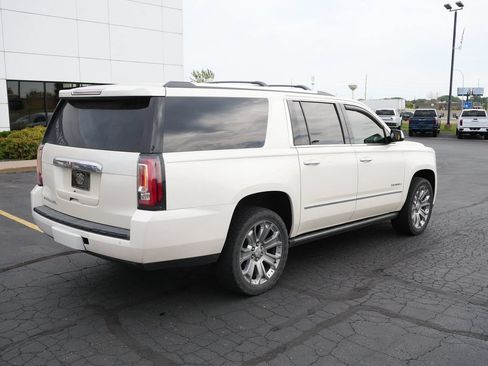 Used 2015 GMC Yukon XL Denali w/ Premium Package AWD/4WD image 8