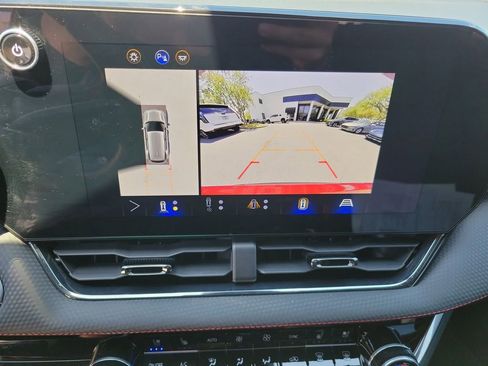 Used 2025 Chevrolet Equinox RS w/ Safety and Technology Package FWD image 33