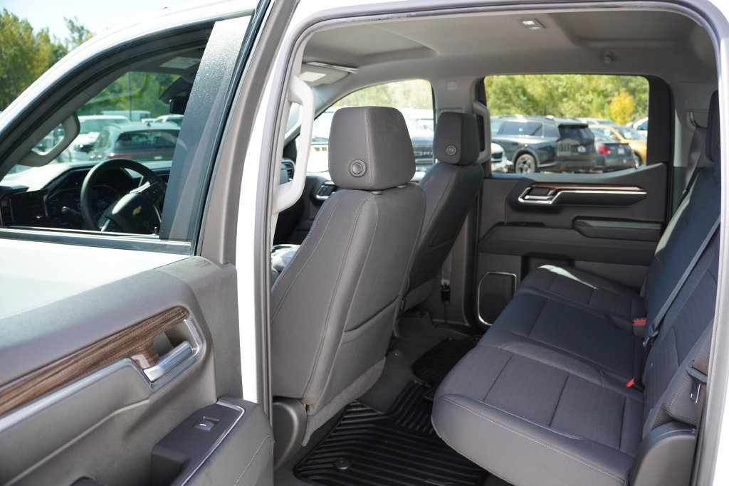 Certified 2023 Chevrolet Silverado 1500 LT AWD/4WD image 16
