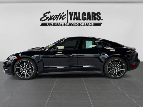 Used 2022 Porsche Taycan image 2