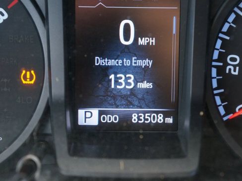 Used 2022 Toyota Tacoma SR image 17