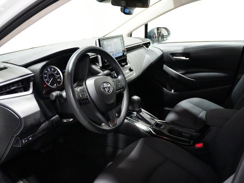 Used 2021 Toyota Corolla LE w/ Carpet Mat Package (TMS) image 9