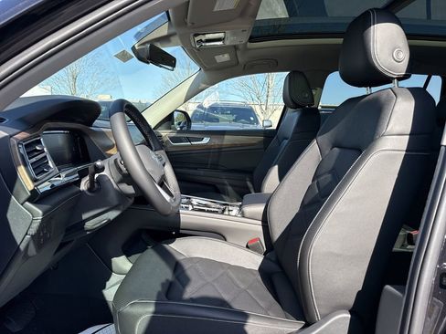 New 2026 Volkswagen Atlas SE image 11