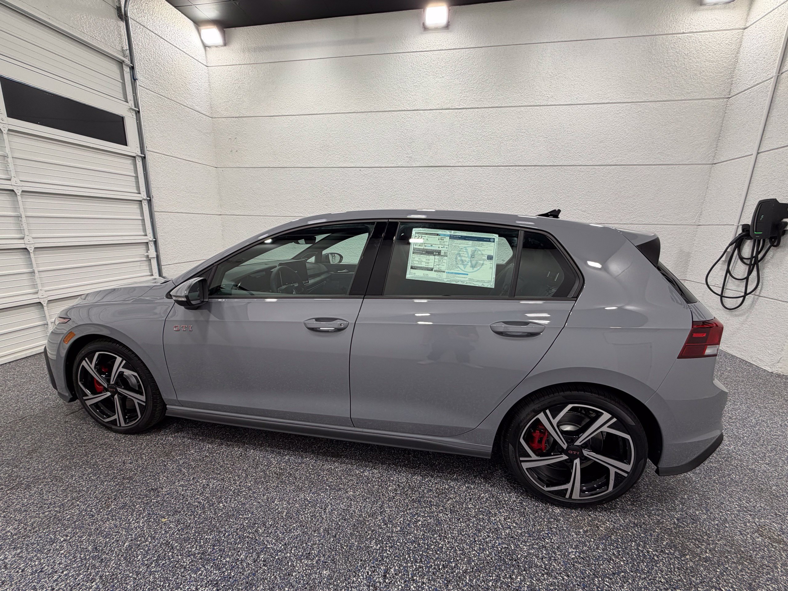 New 2026 Volkswagen GTI SE FWD image 3