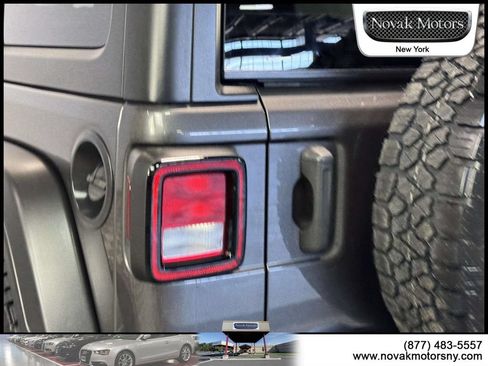 Used 2022 Jeep Wrangler Unlimited Sport AWD/4WD image 8