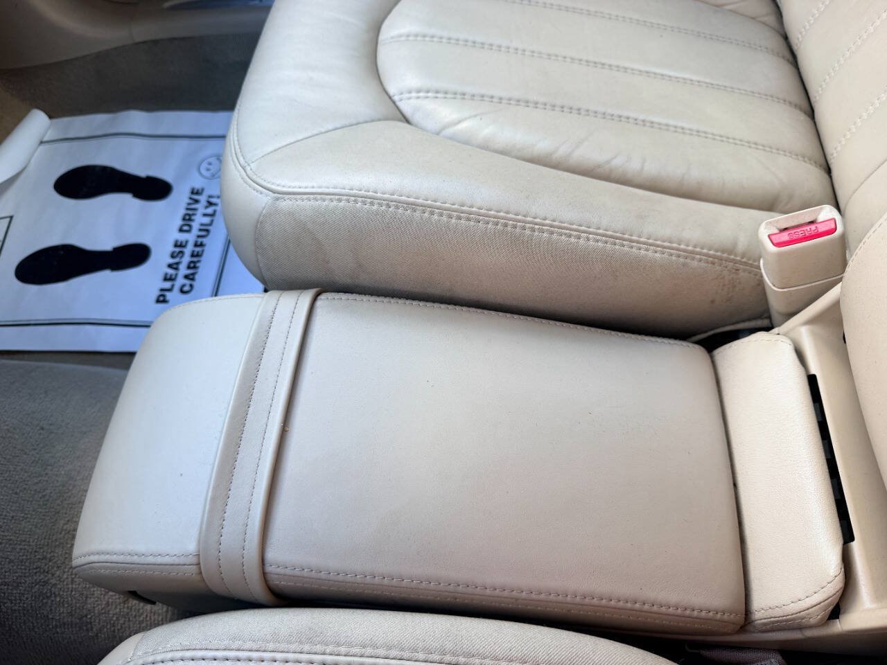 Used 2011 Buick Lucerne CXL FWD image 37