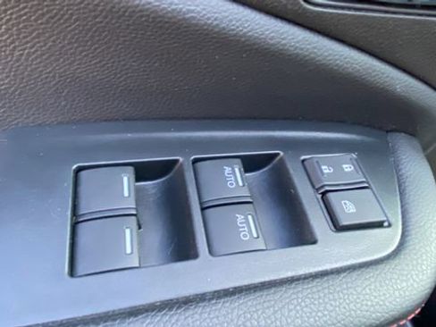 Used 2022 Honda Ridgeline Black Edition image 18