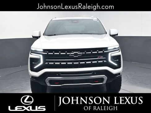 Used 2025 Chevrolet Tahoe Z71 w/ Z71 Off-Road Package image 4