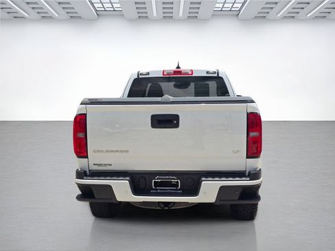Used 2022 Chevrolet Colorado LT w/ Fleet Safety Package RWD image 4