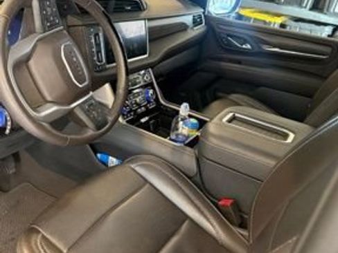 Used 2024 GMC Yukon Denali w/ Denali Reserve Package AWD/4WD image 7