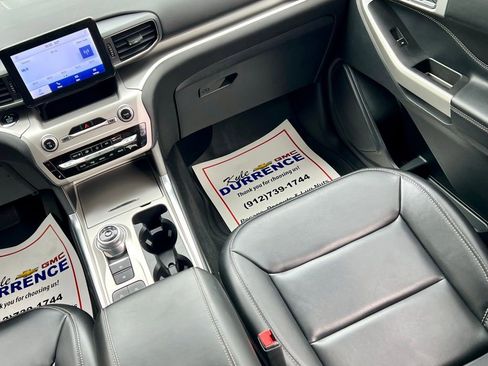 Used 2021 Ford Explorer XLT w/ Equipment Group 202A image 17