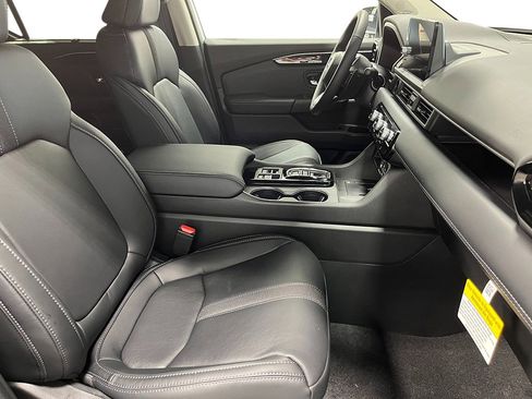 New 2025 Honda Pilot Touring image 28