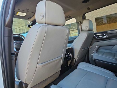 Used 2021 GMC Yukon SLT image 19