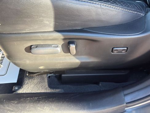 Used 2014 Toyota Venza XLE image 12