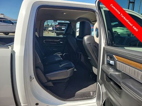 Used 2024 RAM 2500 Laramie image 15