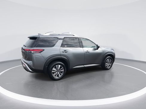 Used 2023 Nissan Pathfinder SL w/ Lighting Package (N92) AWD/4WD image 8