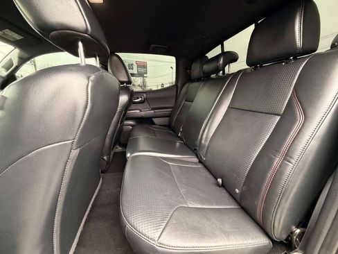 Used 2017 Toyota Tacoma TRD Pro image 25
