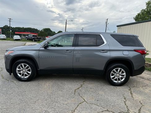 Used 2020 Chevrolet Traverse LS AWD/4WD image 2