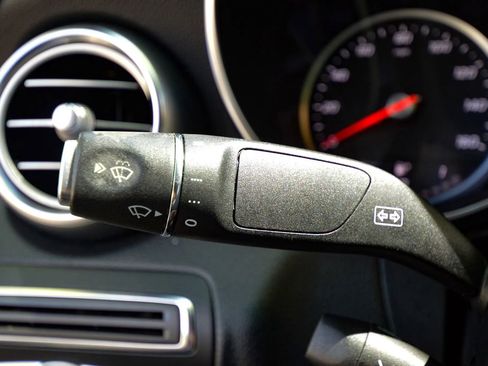 Used 2019 Mercedes-Benz C 300 Coupe image 44