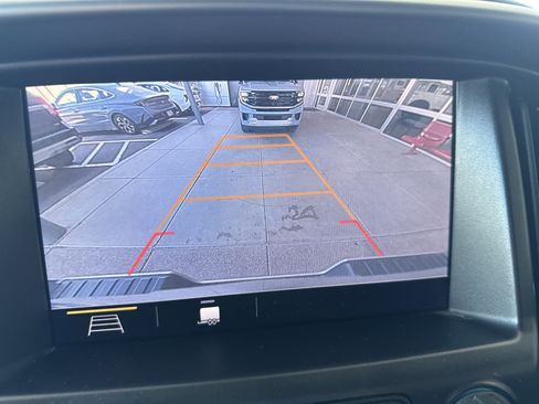 Used 2020 Chevrolet Colorado Z71 image 35