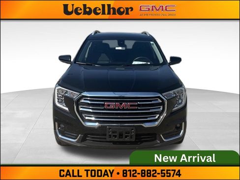 Used 2024 GMC Terrain SLT AWD/4WD image 2