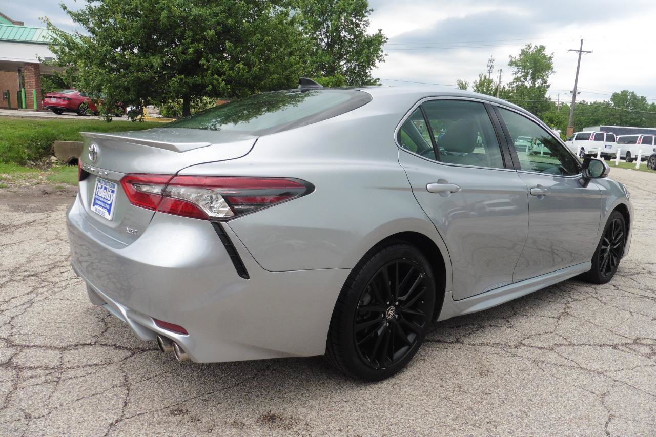 Used 2023 Toyota Camry XSE FWD image 17