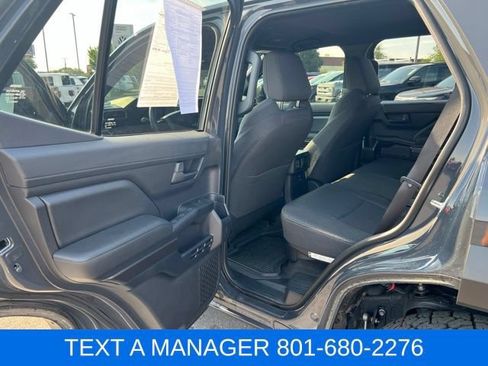 Used 2025 Toyota 4Runner SR5 AWD/4WD image 27