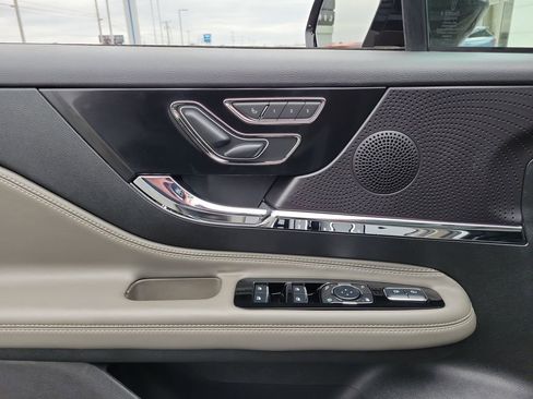 New 2026 Lincoln Corsair Premiere AWD/4WD image 19