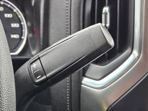 Used 2020 Chevrolet Silverado 1500 LT RWD image 13