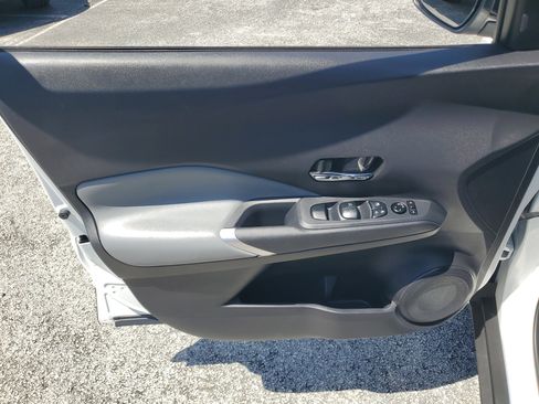 Certified 2024 Nissan Kicks SR w/ SR Premium Package image 9