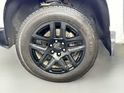 Used 2022 Chevrolet Silverado 1500 LT Trail Boss w/ LT Trail Boss Premium Package image 36