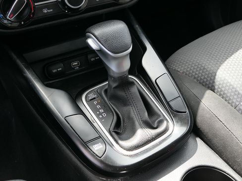 Used 2022 Kia Soul LX w/ Technology Package FWD image 21