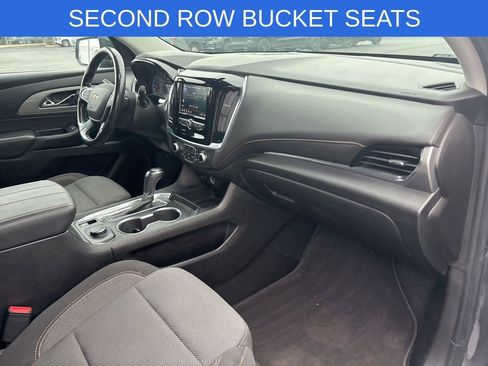 Used 2020 Chevrolet Traverse LT image 27