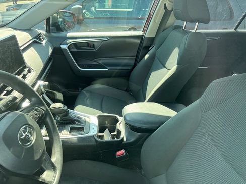 Used 2023 Toyota RAV4 LE FWD image 5